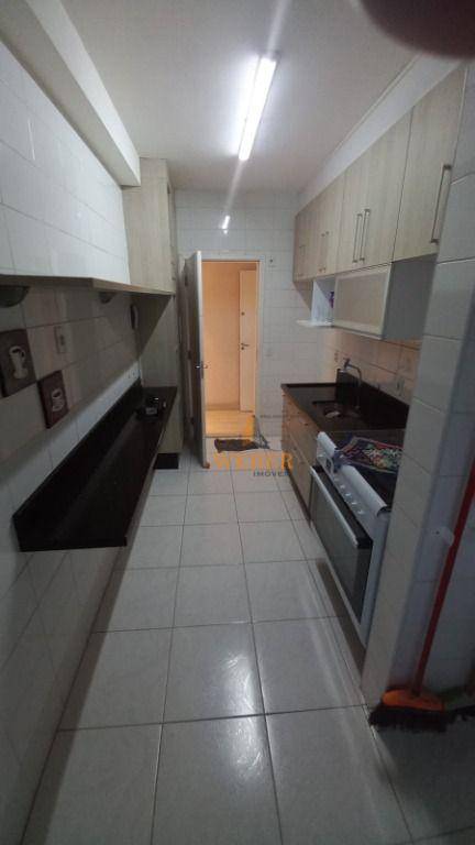 Apartamento à venda com 2 quartos, 56m² - Foto 23