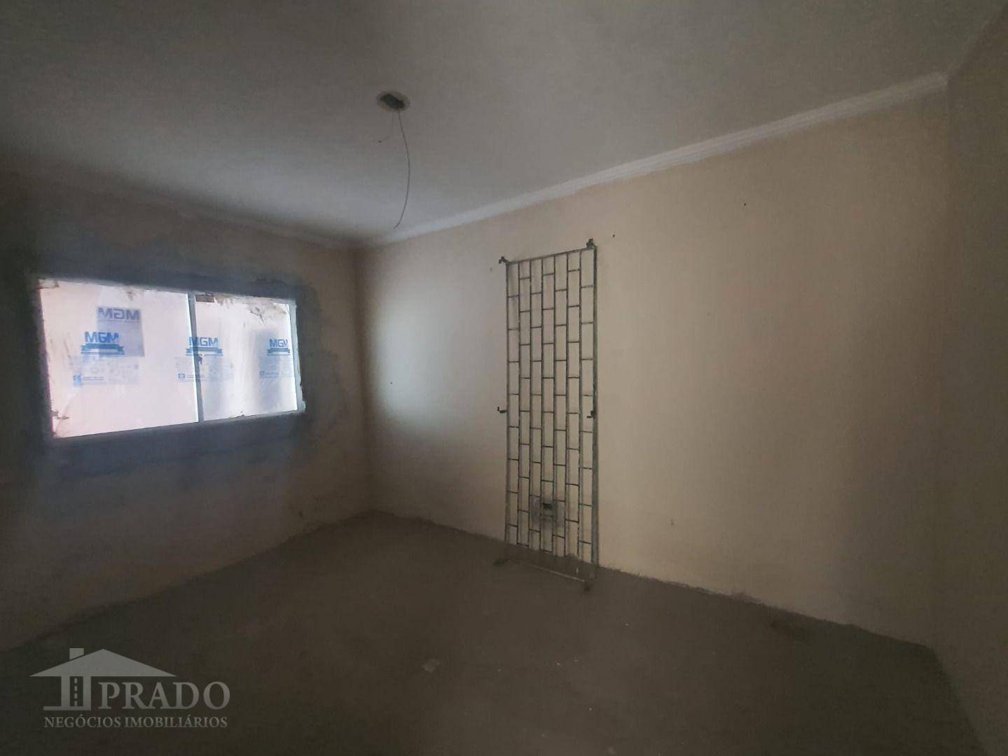 Casa à venda com 4 quartos, 169m² - Foto 14