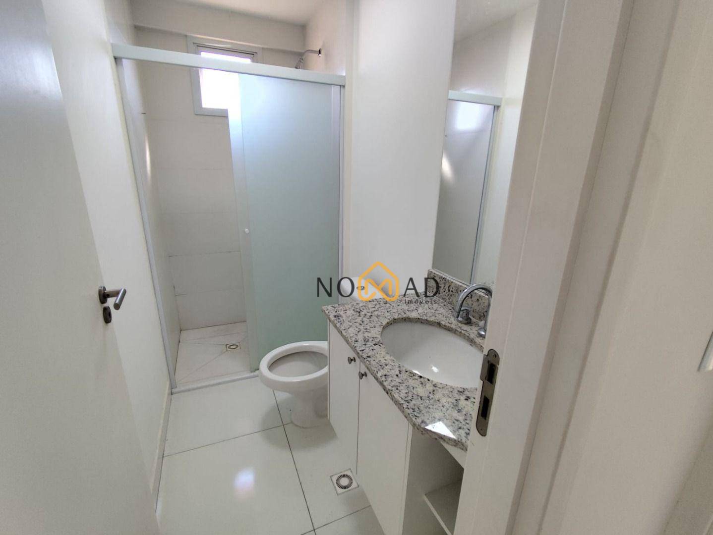 Apartamento para alugar com 2 quartos, 75m² - Foto 14