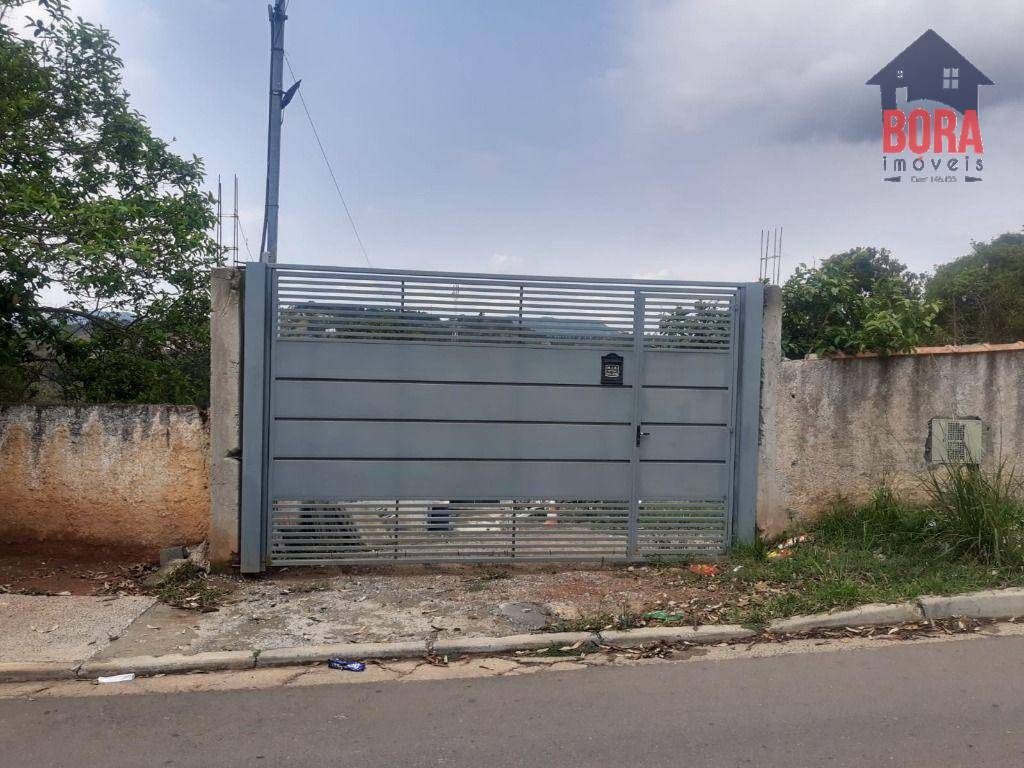 Casa à venda com 2 quartos, 100m² - Foto 3