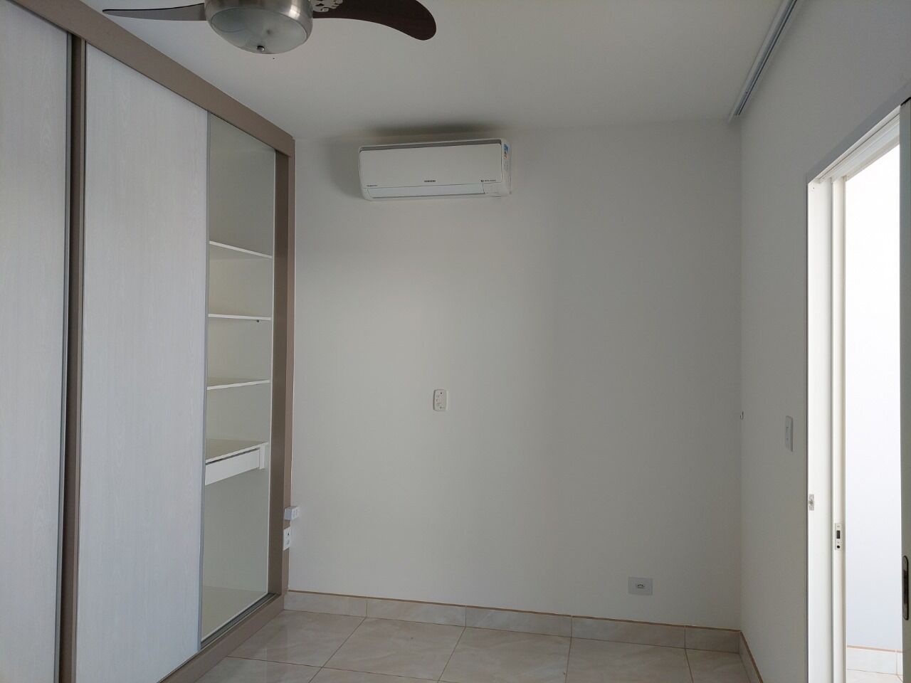 Casa à venda com 3 quartos, 155m² - Foto 9