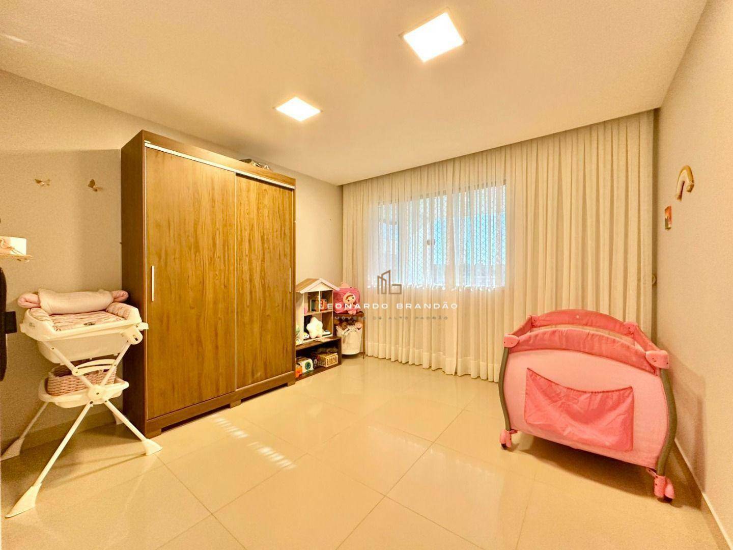 Casa de Condomínio à venda com 4 quartos, 206m² - Foto 34