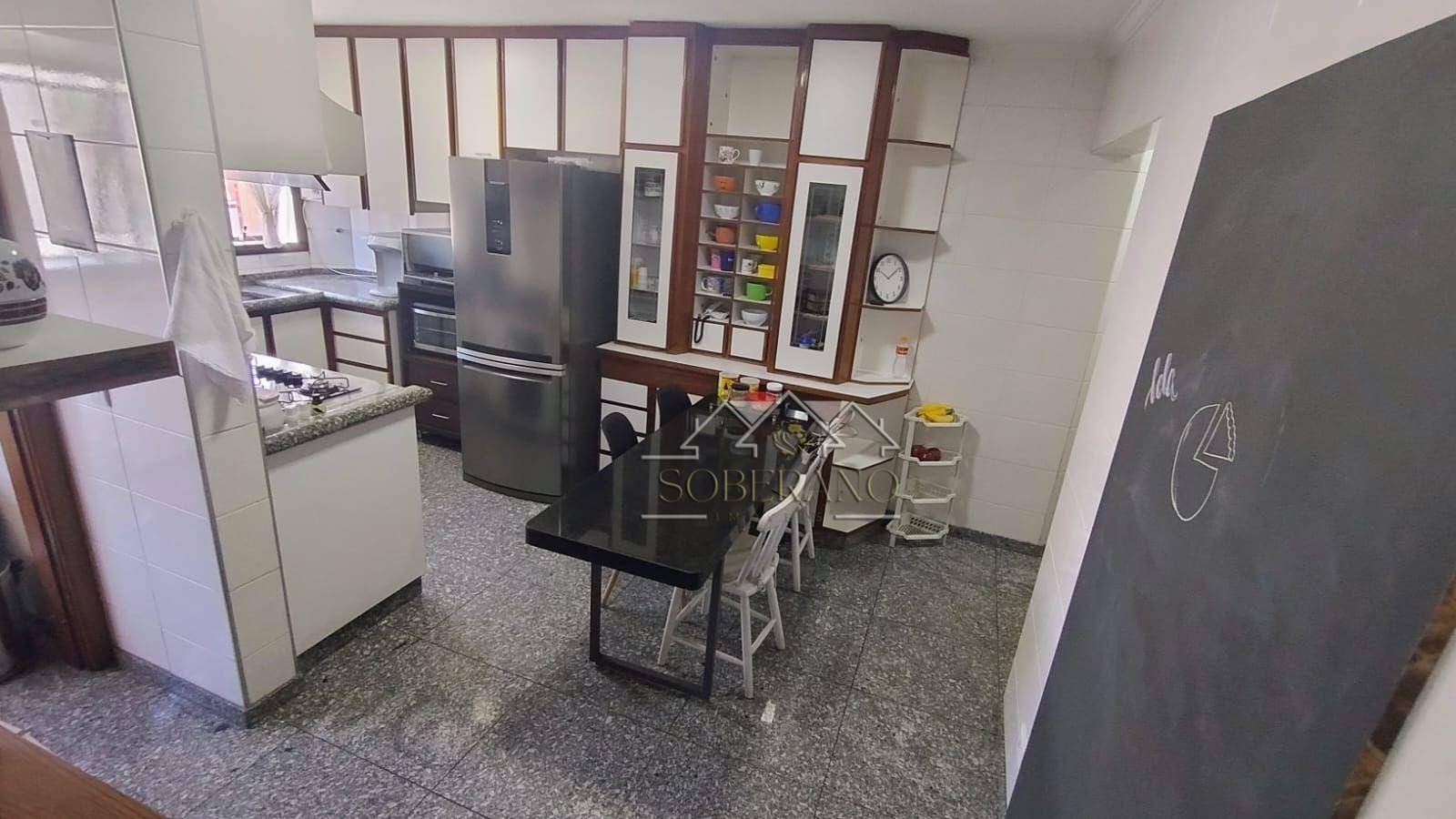 Apartamento à venda e aluguel com 3 quartos, 150m² - Foto 29