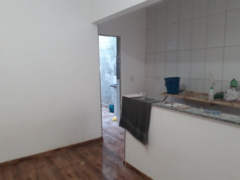 Casa à venda com 2 quartos, 50m² - Foto 12