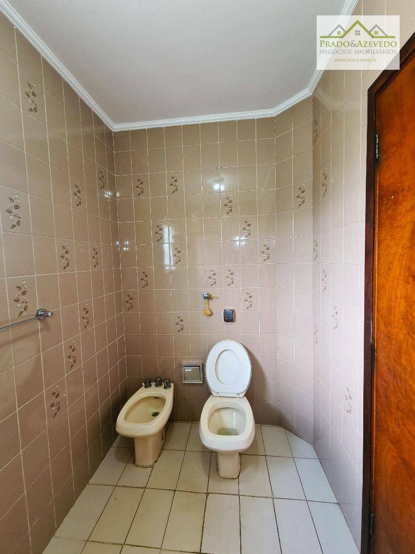 Casa à venda com 3 quartos, 199m² - Foto 18