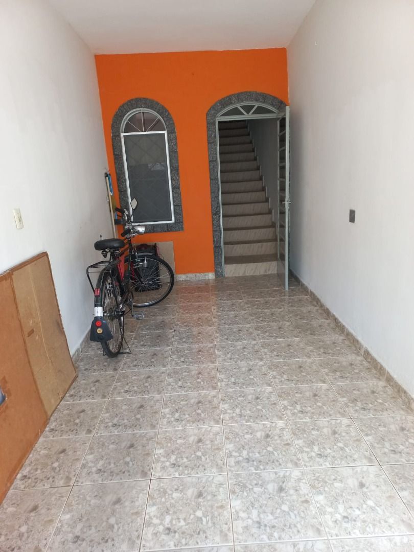 Casa à venda com 4 quartos, 170m² - Foto 14