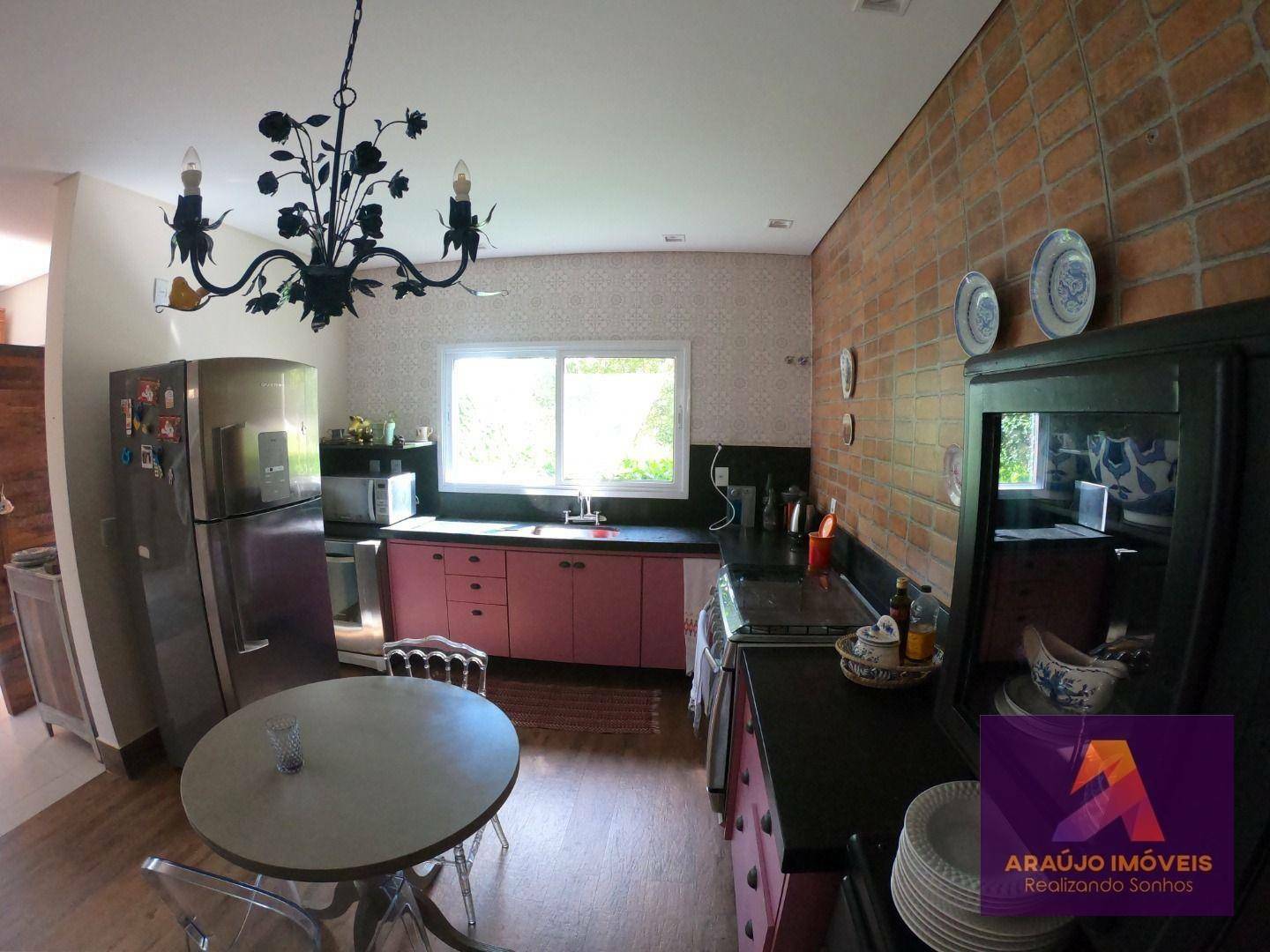 Casa de Condomínio à venda e aluguel com 3 quartos, 300m² - Foto 7