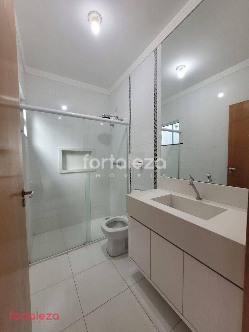 Casa à venda com 2 quartos, 99m² - Foto 19