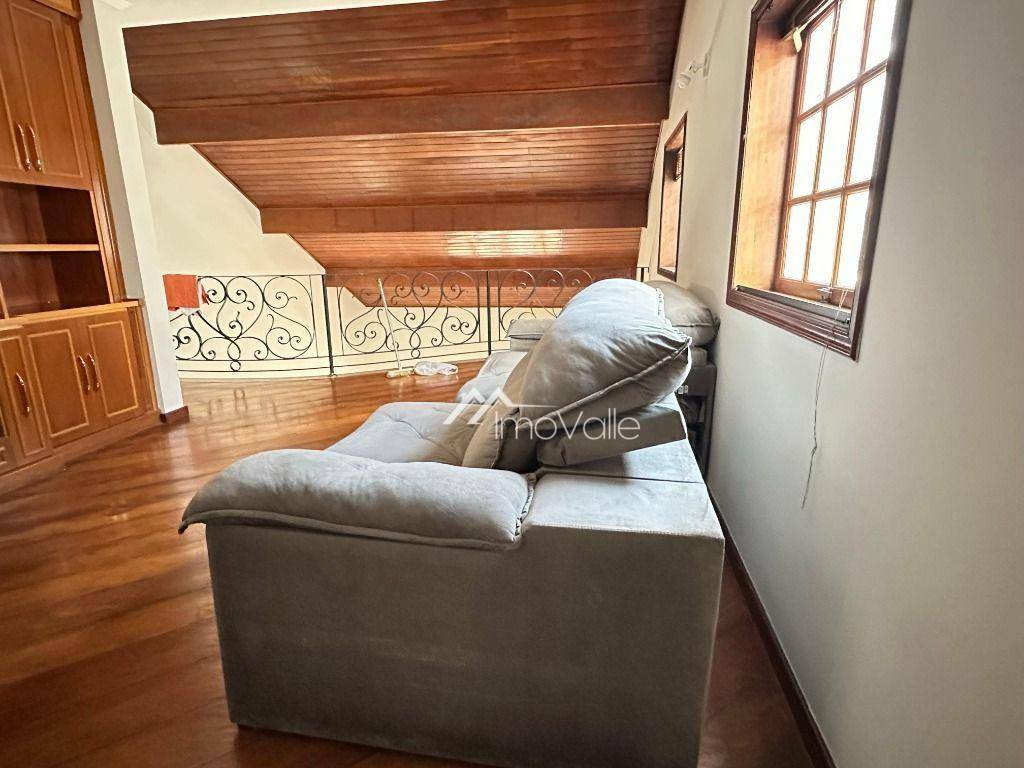 Casa de Condomínio para alugar com 4 quartos, 380m² - Foto 12