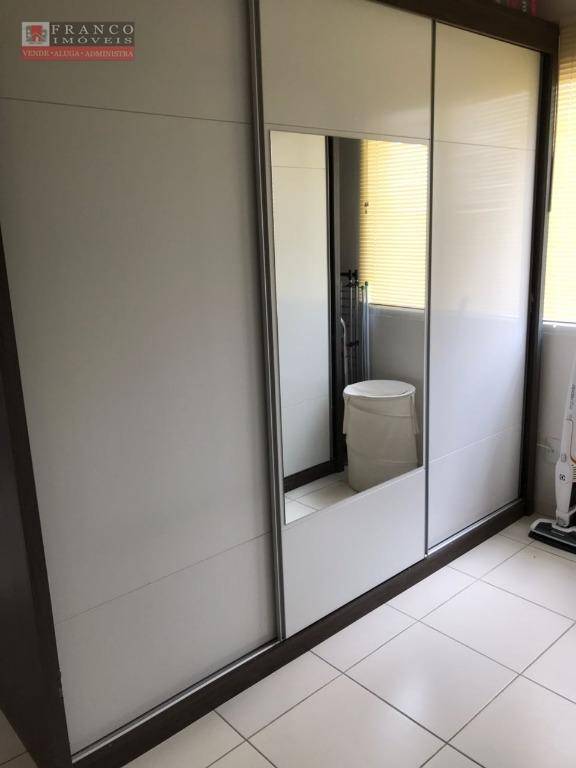 Apartamento à venda com 2 quartos, 61m² - Foto 18