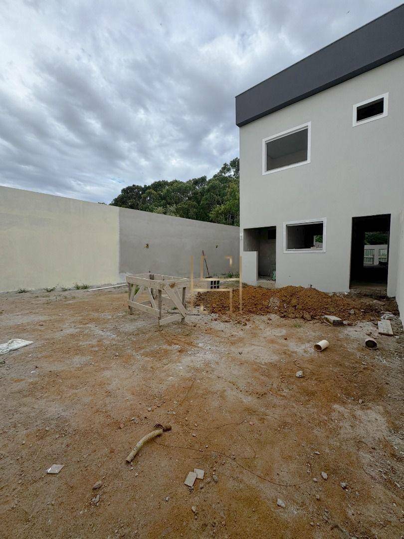 Casa à venda com 3 quartos, 120m² - Foto 3