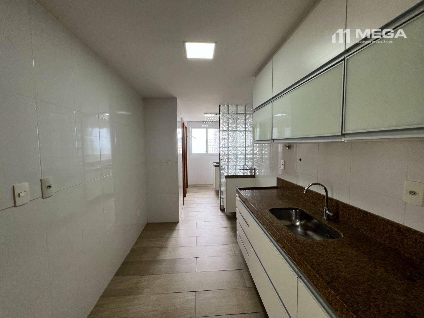 Apartamento à venda com 3 quartos, 115m² - Foto 13