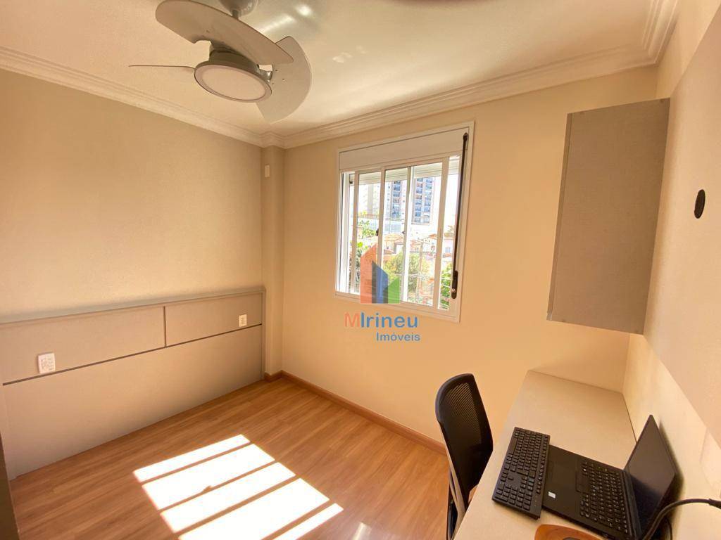 Apartamento à venda com 2 quartos, 61m² - Foto 7