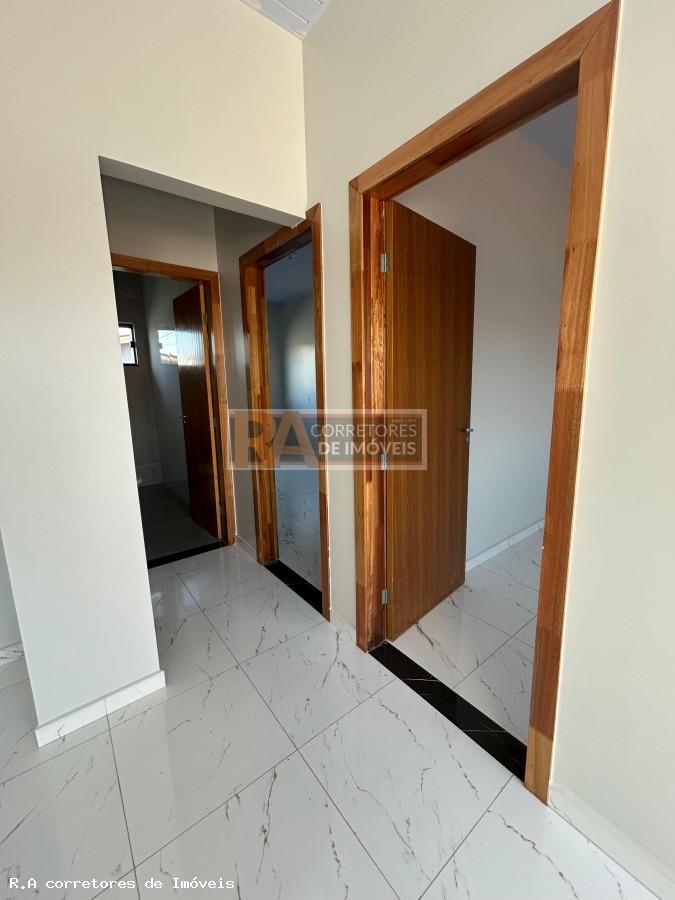 Casa à venda com 2 quartos, 84m² - Foto 7