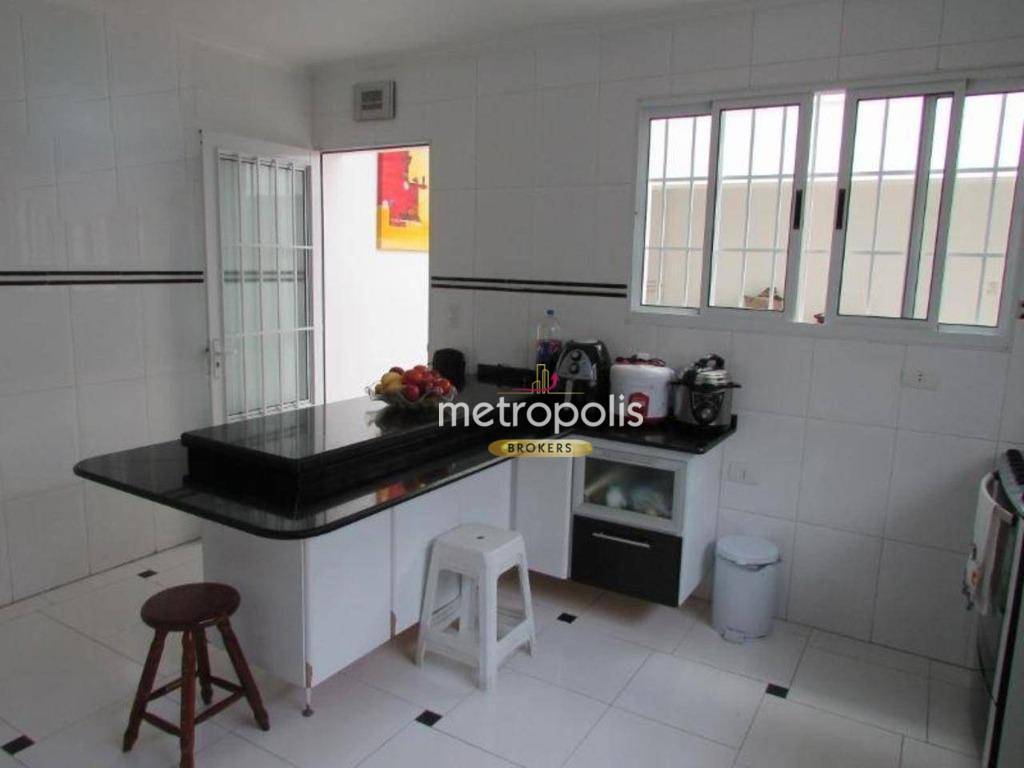 Sobrado à venda com 3 quartos, 290m² - Foto 11