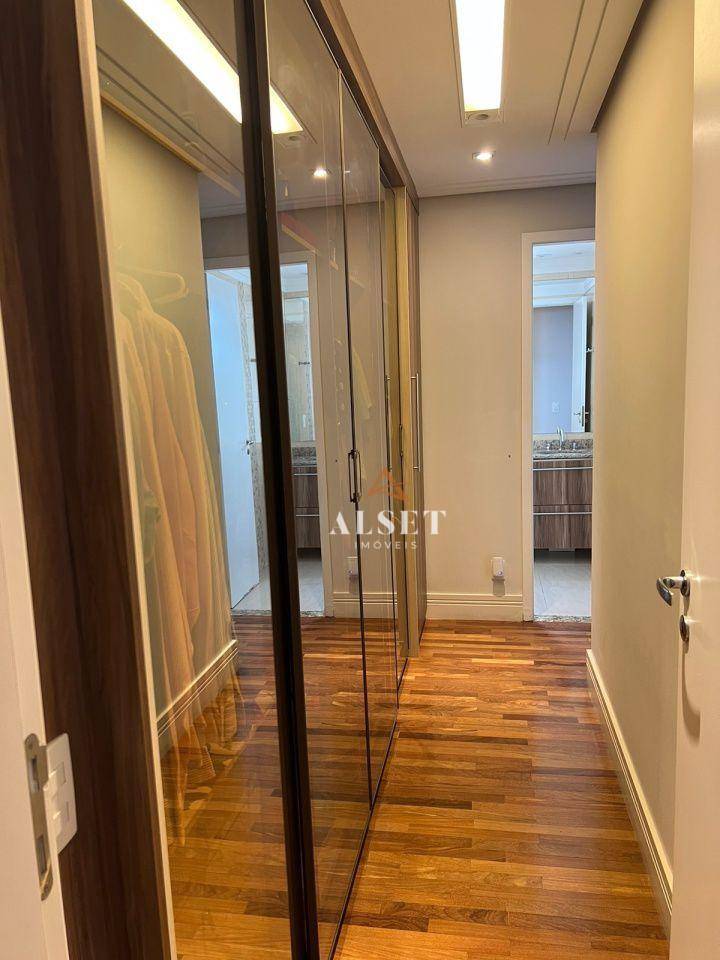 Apartamento à venda com 3 quartos, 124m² - Foto 10