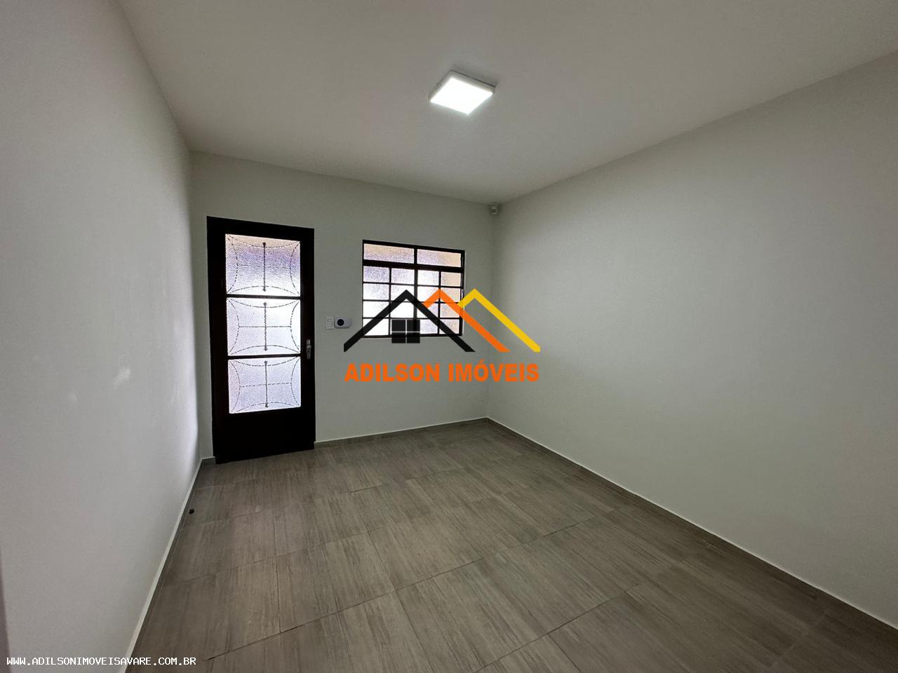 Casa para alugar com 2 quartos, 300m² - Foto 5