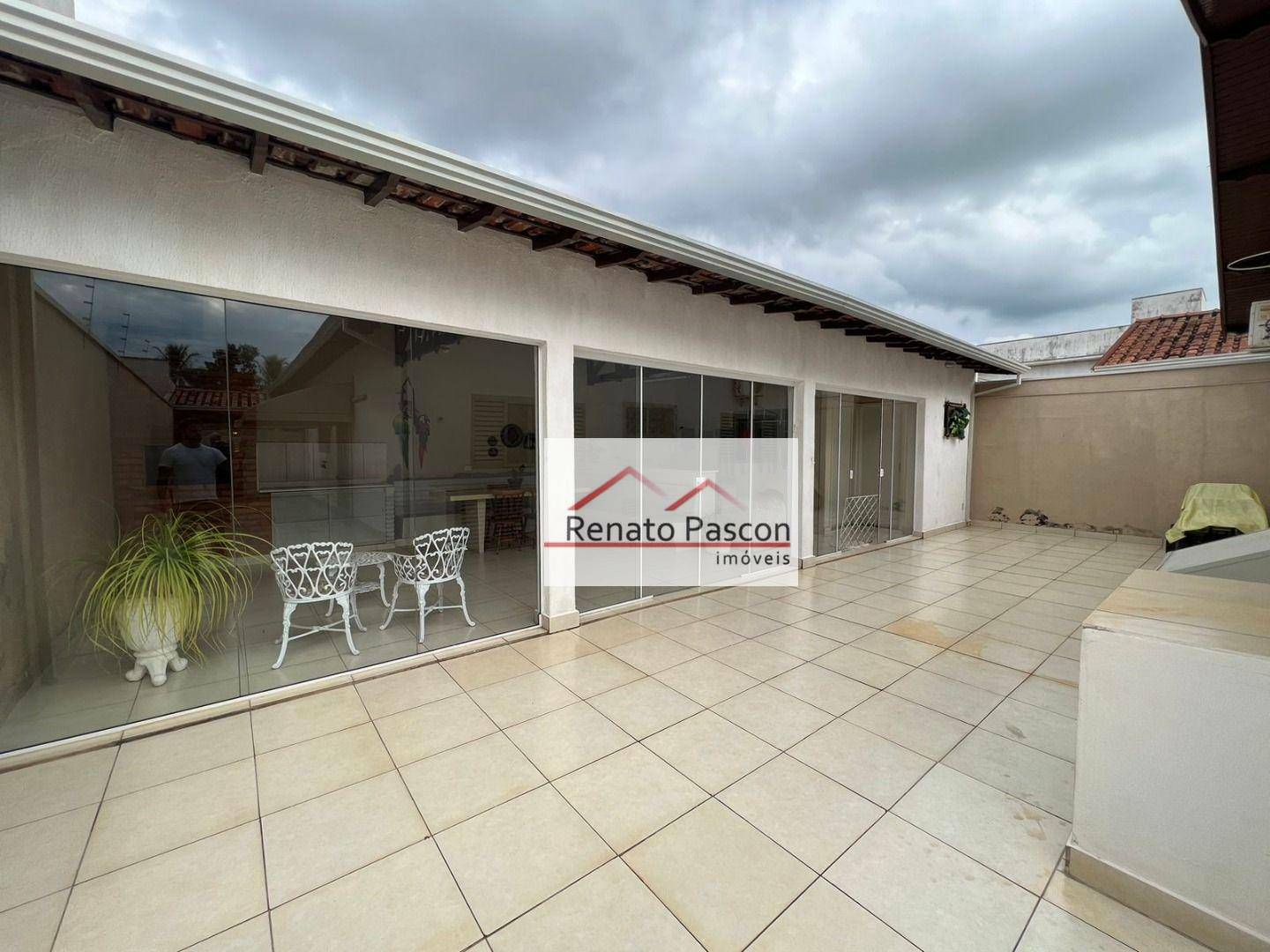 Casa à venda com 3 quartos, 213m² - Foto 9