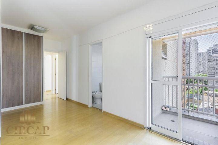 Apartamento à venda com 3 quartos, 130m² - Foto 18