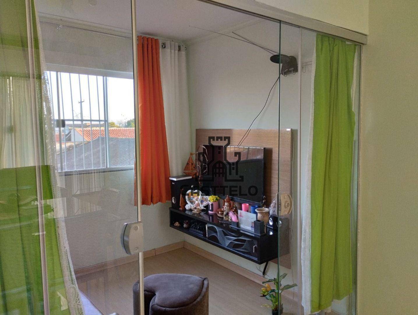 Sobrado à venda com 7 quartos, 200m² - Foto 2