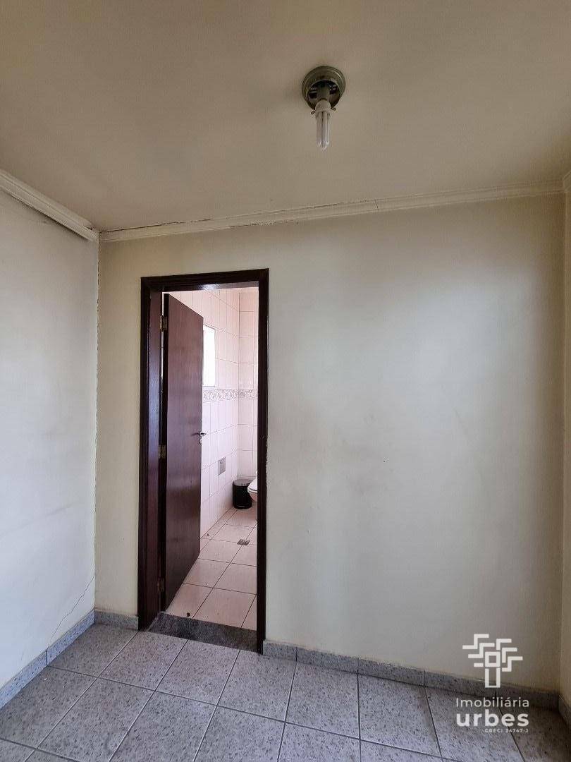 Casa à venda com 3 quartos, 231m² - Foto 10