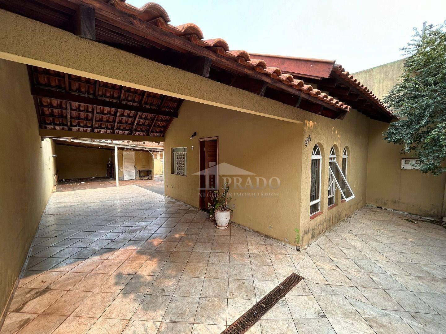 Casa para alugar com 3 quartos, 100m² - Foto 1