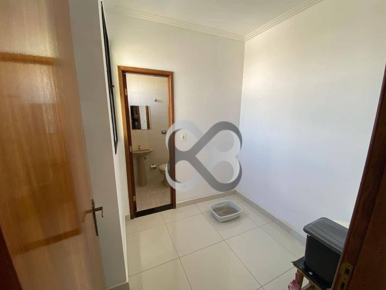 Apartamento à venda com 3 quartos, 128m² - Foto 4