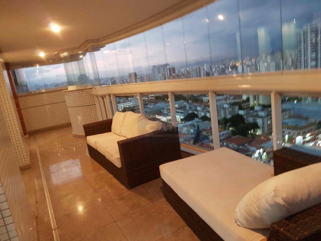 Apartamento à venda com 4 quartos, 225m² - Foto 1