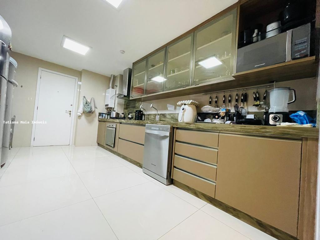 Apartamento à venda com 4 quartos, 208m² - Foto 12