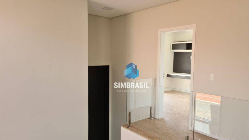 Casa à venda com 3 quartos, 246m² - Foto 15