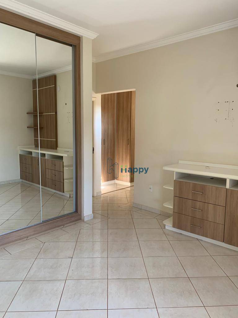 Casa à venda e aluguel com 3 quartos, 170m² - Foto 11