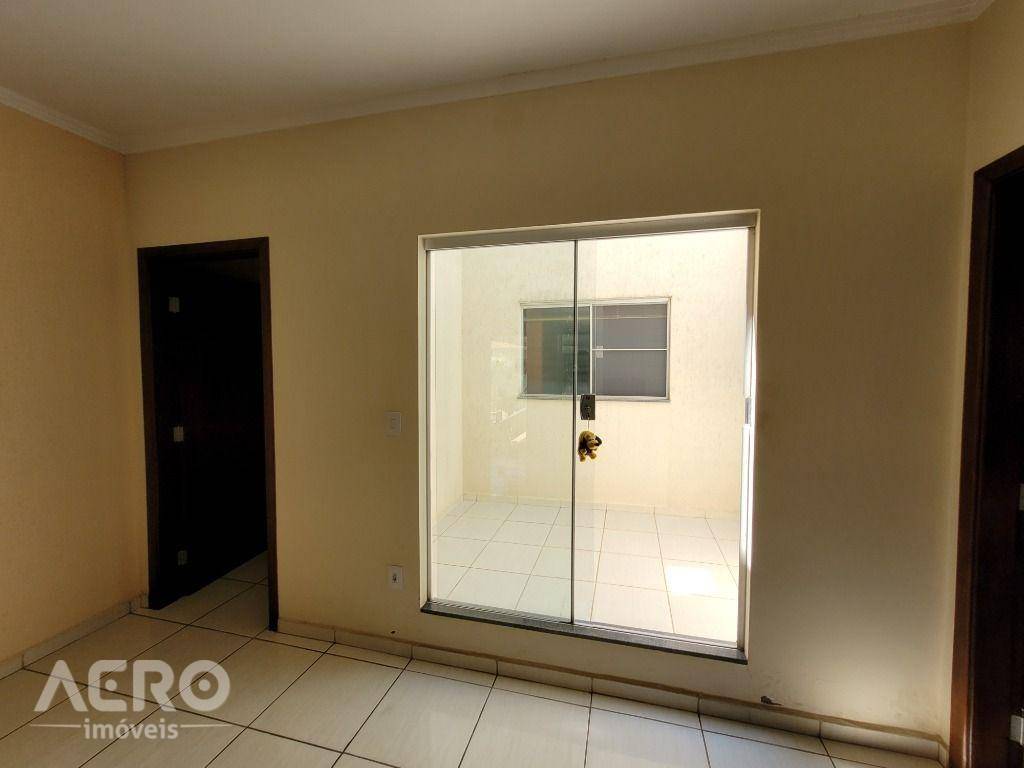 Casa à venda com 3 quartos, 180m² - Foto 18