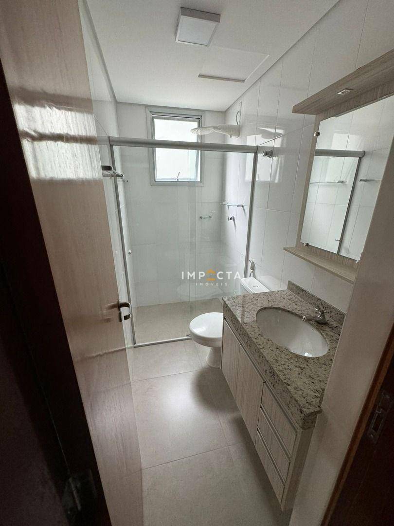 Apartamento à venda com 2 quartos, 75m² - Foto 6