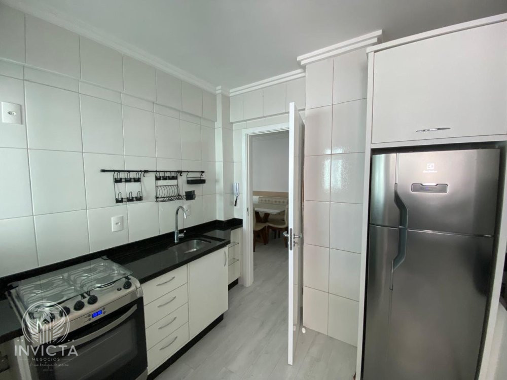 Apartamento à venda com 2 quartos, 72m² - Foto 11