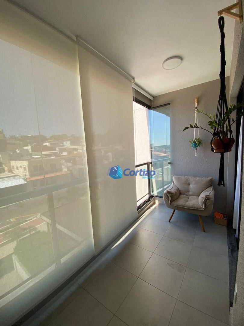 Apartamento à venda com 3 quartos, 74m² - Foto 4