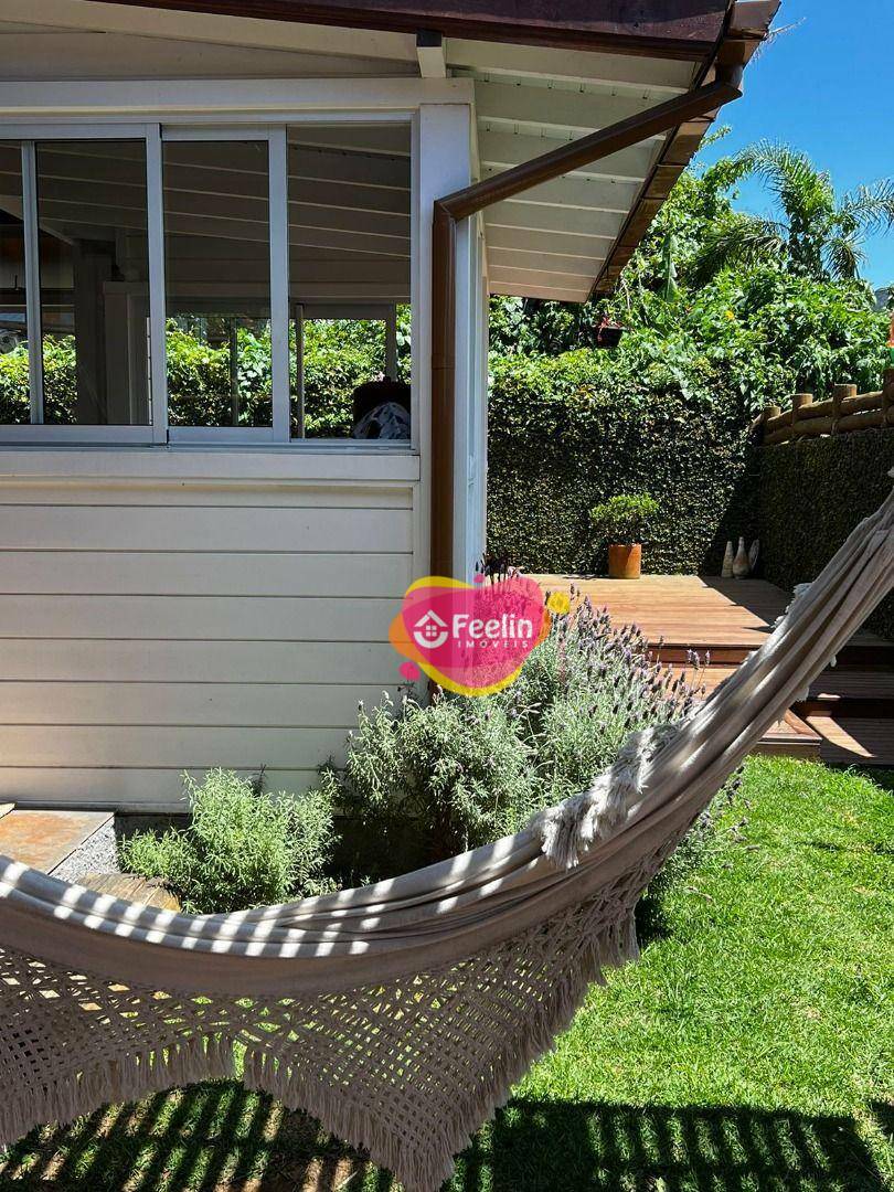 Casa à venda com 3 quartos, 170m² - Foto 2