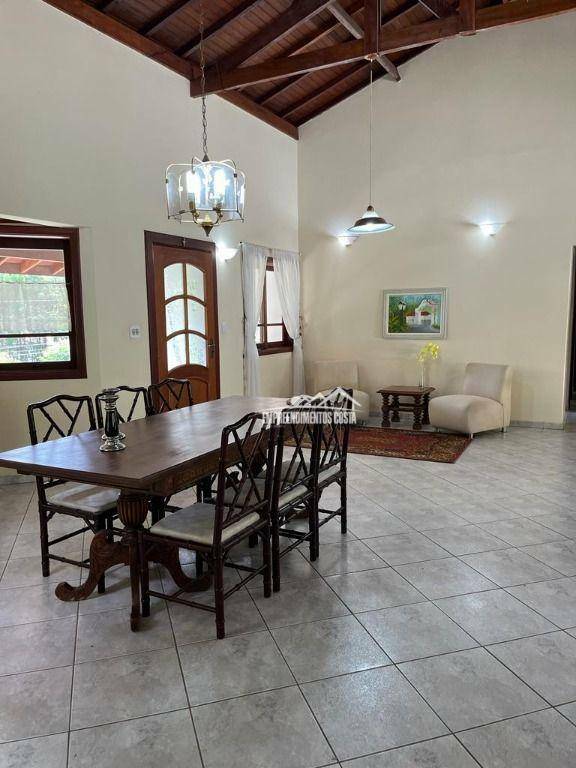 Casa à venda com 3 quartos, 320m² - Foto 27