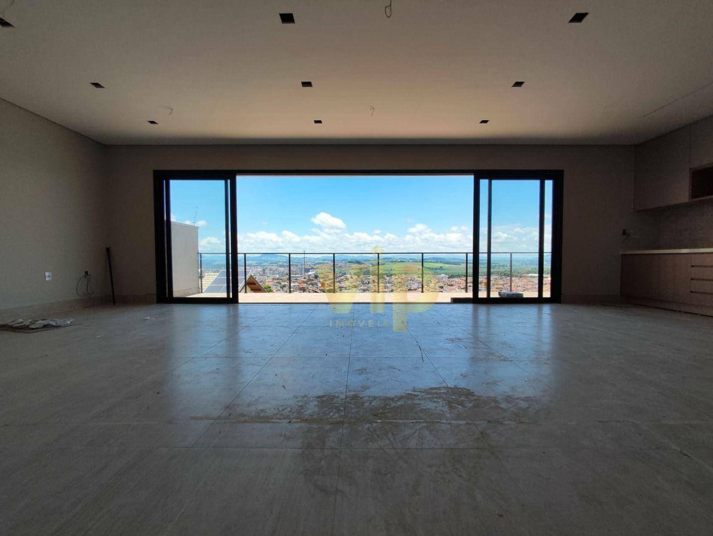 Casa à venda com 4 quartos, 272m² - Foto 2