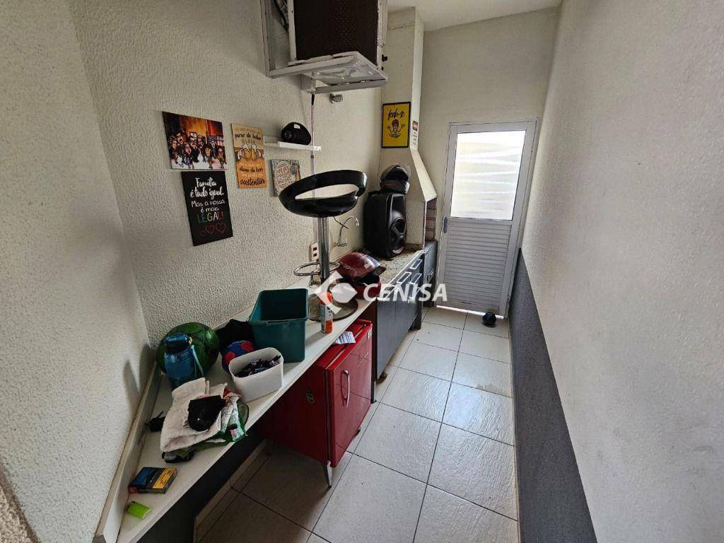 Casa à venda com 3 quartos, 105m² - Foto 4