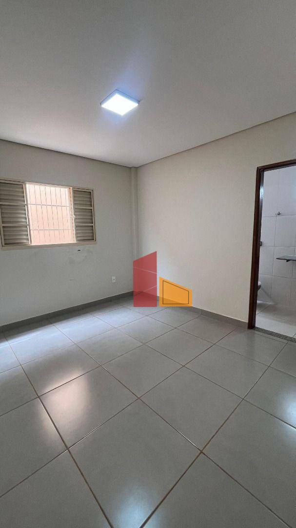 Casa à venda com 4 quartos, 109m² - Foto 10