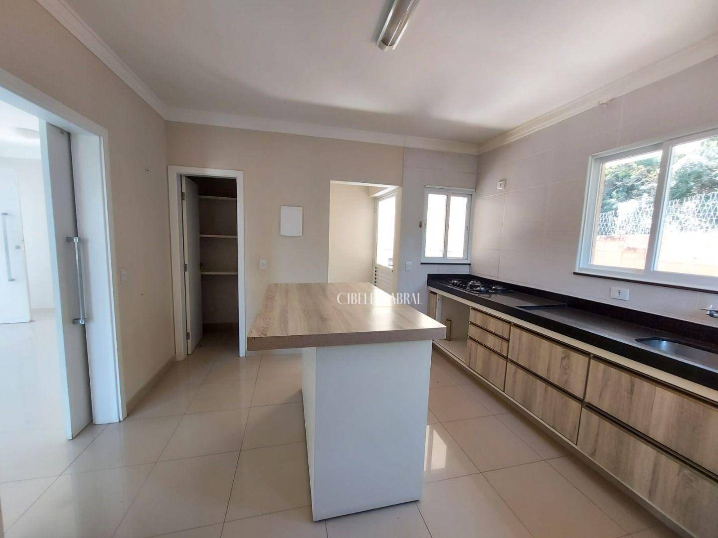 Casa de Condomínio à venda e aluguel com 3 quartos, 245m² - Foto 9