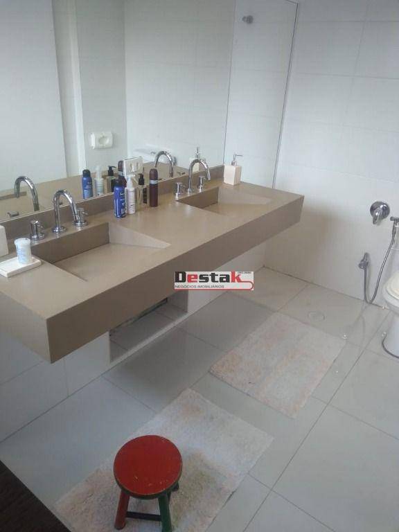 Sobrado à venda com 3 quartos, 318m² - Foto 27