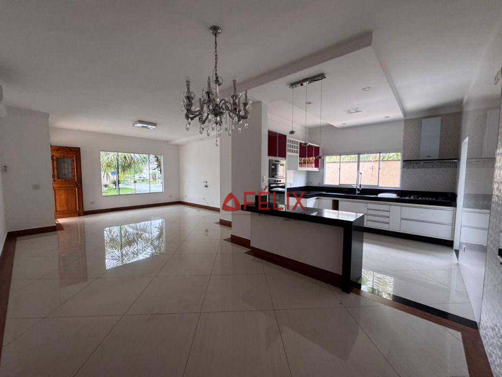 Casa de Condomínio, 4 quartos - Foto 1