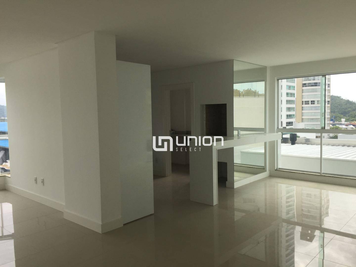 Apartamento à venda com 4 quartos, 154m² - Foto 5