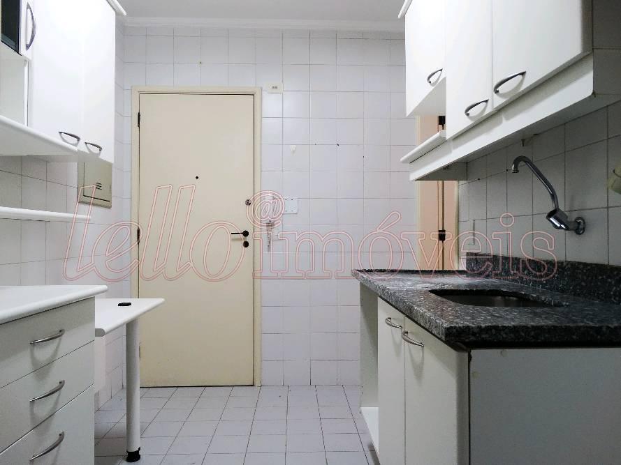 Apartamento para alugar com 3 quartos, 95m² - Foto 11