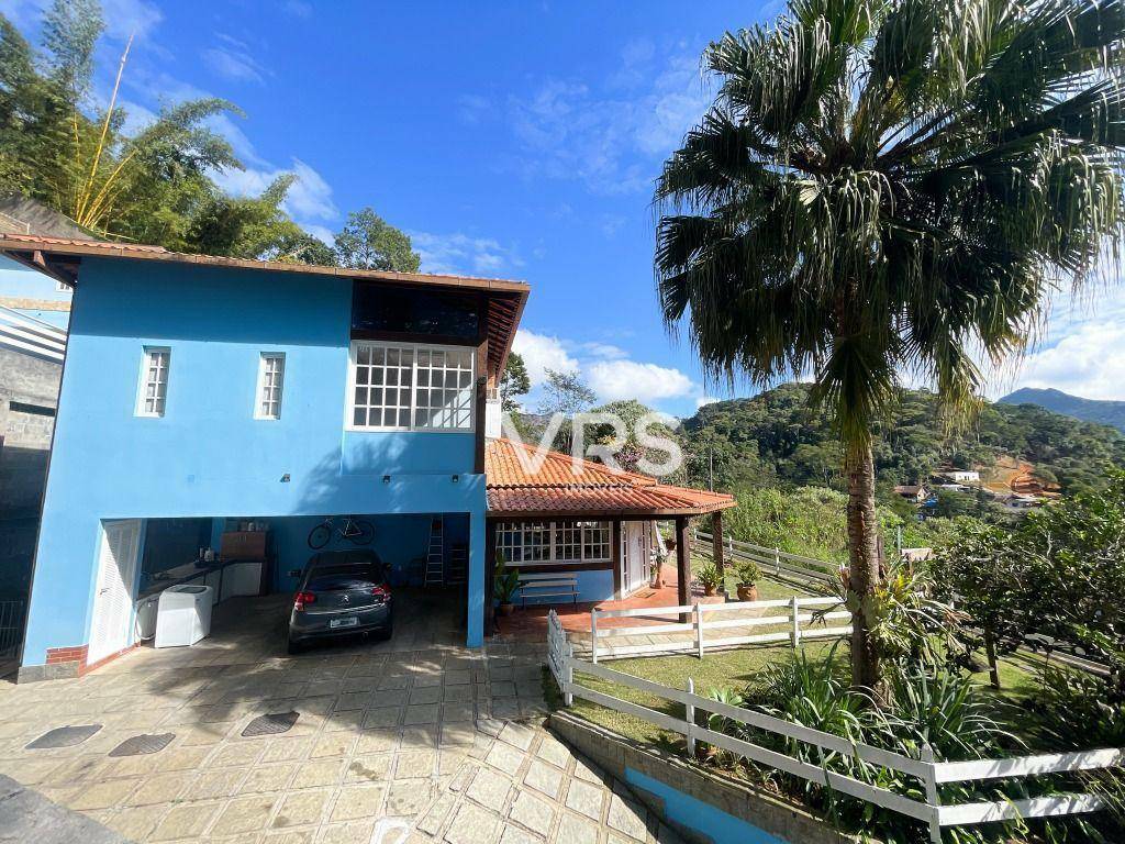 Casa à venda com 5 quartos, 220m² - Foto 15