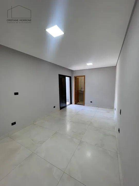 Casa à venda com 3 quartos, 84m² - Foto 11