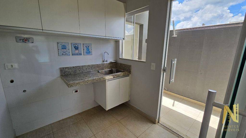 Casa de Condomínio à venda e aluguel com 3 quartos, 270m² - Foto 5