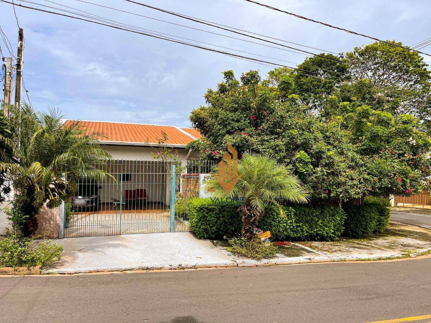 Casa, 4 quartos, 239 m² - Foto 2