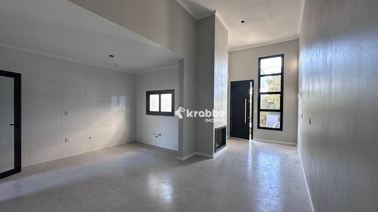 Casa à venda com 2 quartos, 80m² - Foto 4